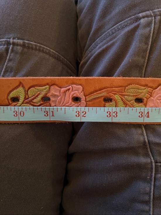 ESCADA Collaboration Women’s Hand Painted Tan Leather Belt Metal Rose Buckle 32 main image 15